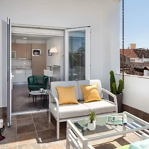 https://inmalaga-penthouse-padilla.1costadelsol.com